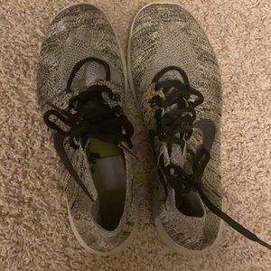 NIke Free RN Flyknit Running Shoes Women’s size 9